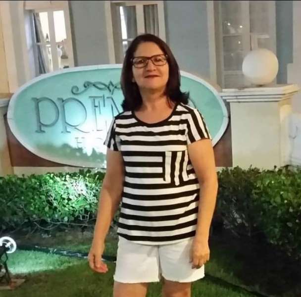 Gracinha de 62 anos