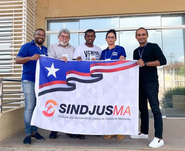 Filiados e diretores na Assembleia Itinerante do Sindjus-MA em Viana