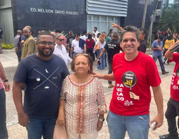 George Ferreira (presidente Sindijus-MA), Maria José (diretora de Finanças e Convênios) e Manuel Suzart (presidente do Sinpojud)